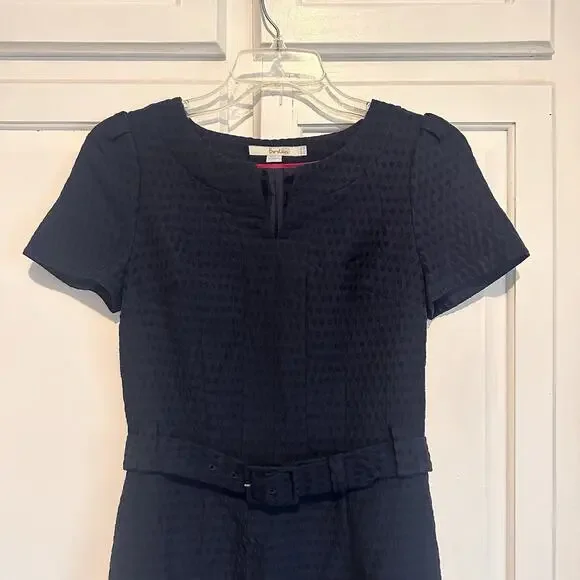 Boden Size 4 Pencil Dress Belted Midi Swiss Dots Navy Blue Classic Preppy - Picture 3 of 16